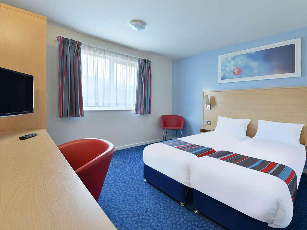 Travelodge Lutterworth Лестер Номер фото